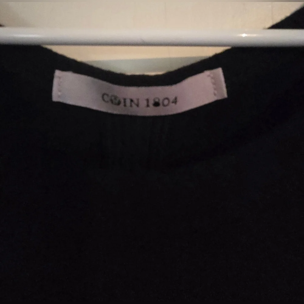 Coin 1804 | Women’s Sleeveless Button Back Knit Tank Top | Size: S | Black - Picture 11 of 12
